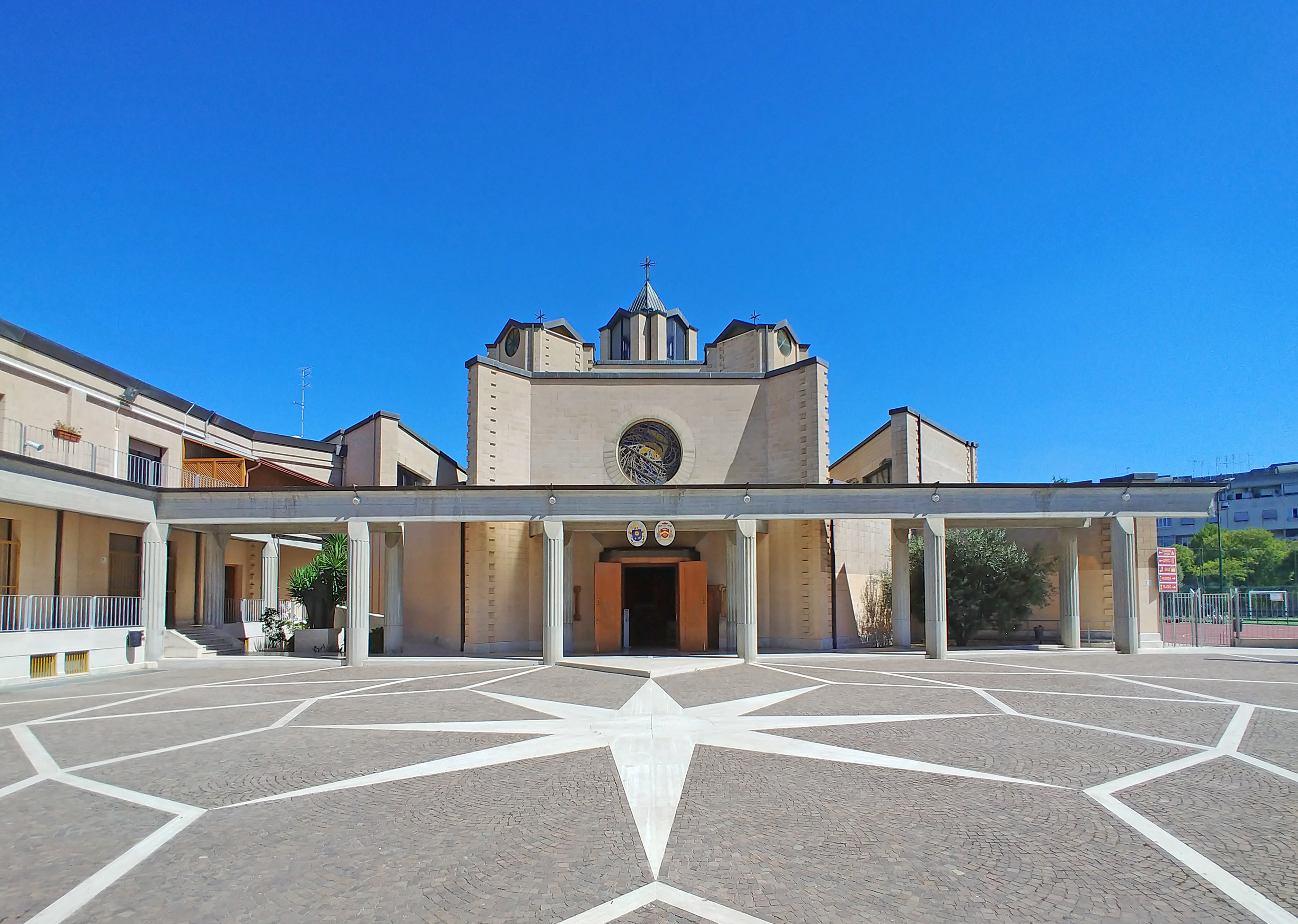 Foto della chiesa Parrocchia Sant'Alberto Magno - Roma