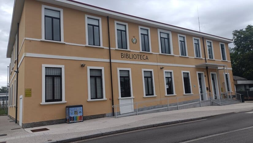 Immagine di Biblioteca Comunale “G. Gerosa Brichetto” - Peschiera Borromeo