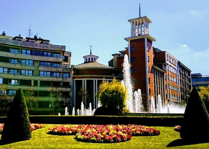 Immagine di Parroquia Corazón de Maria - Oviedo