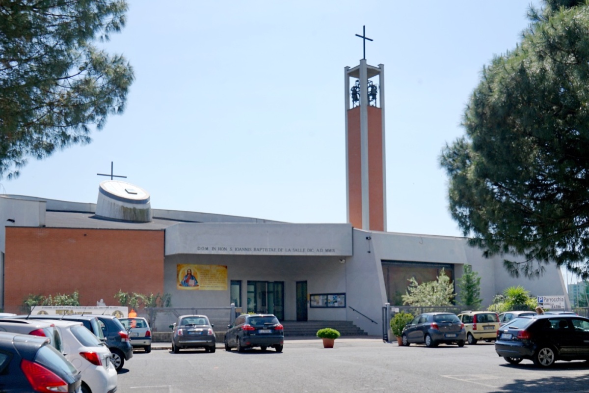 Foto della chiesa Parrocchia S. Giovanni Battista de la Salle - Roma